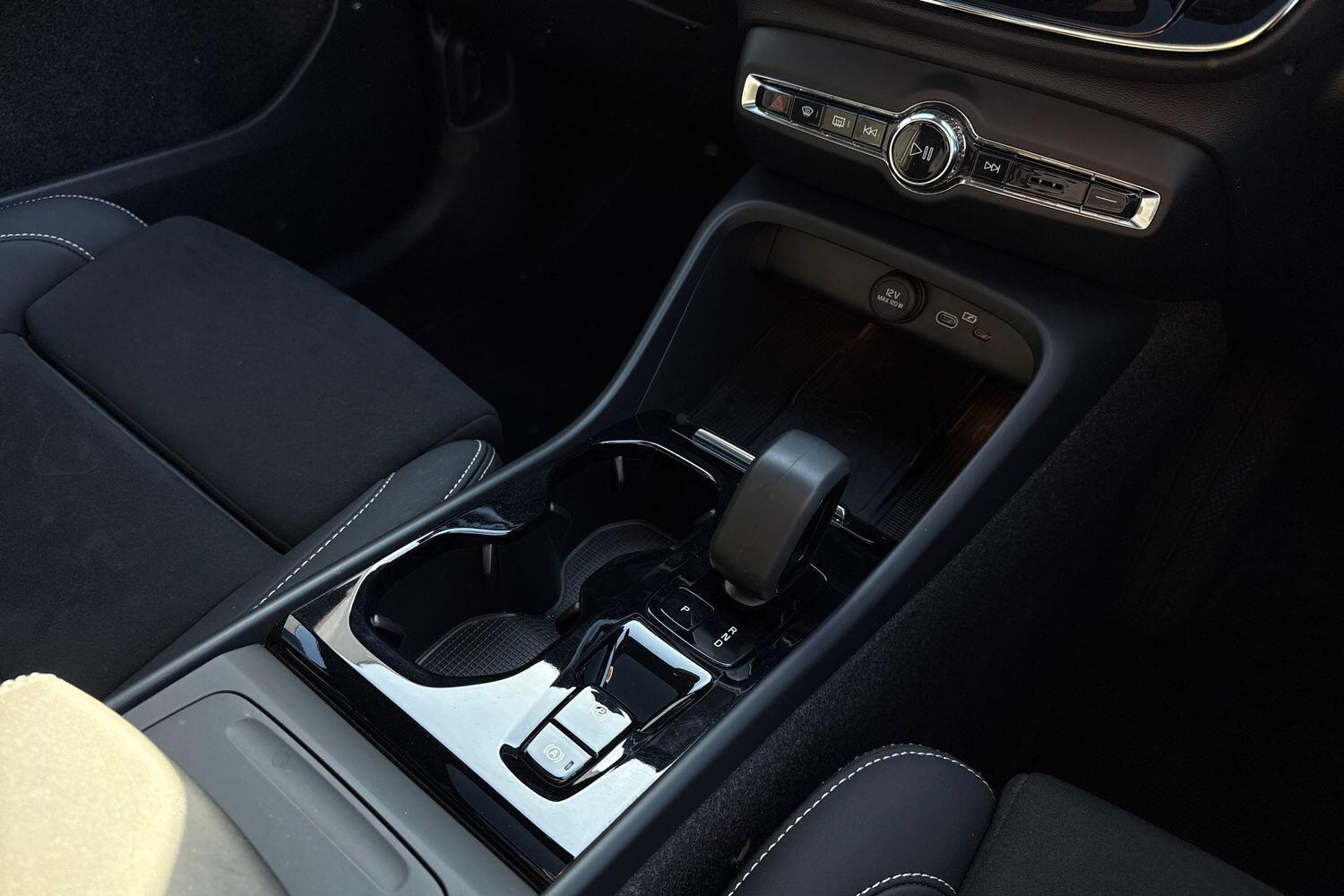 Used Volvo XC40 2023 for sale - 76032590: Photo 43