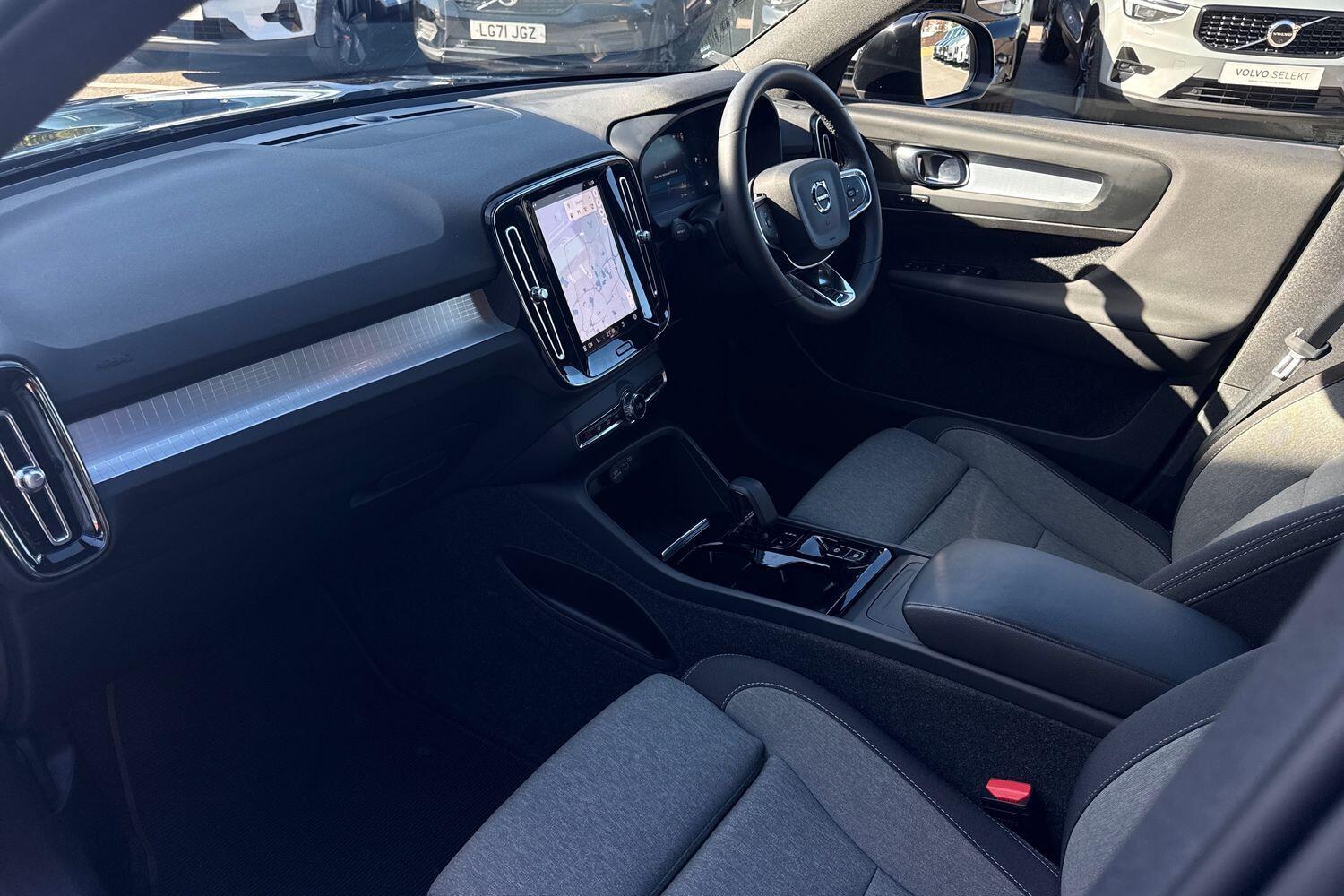 Used Volvo XC40 2023 for sale - 76260298: Photo 26