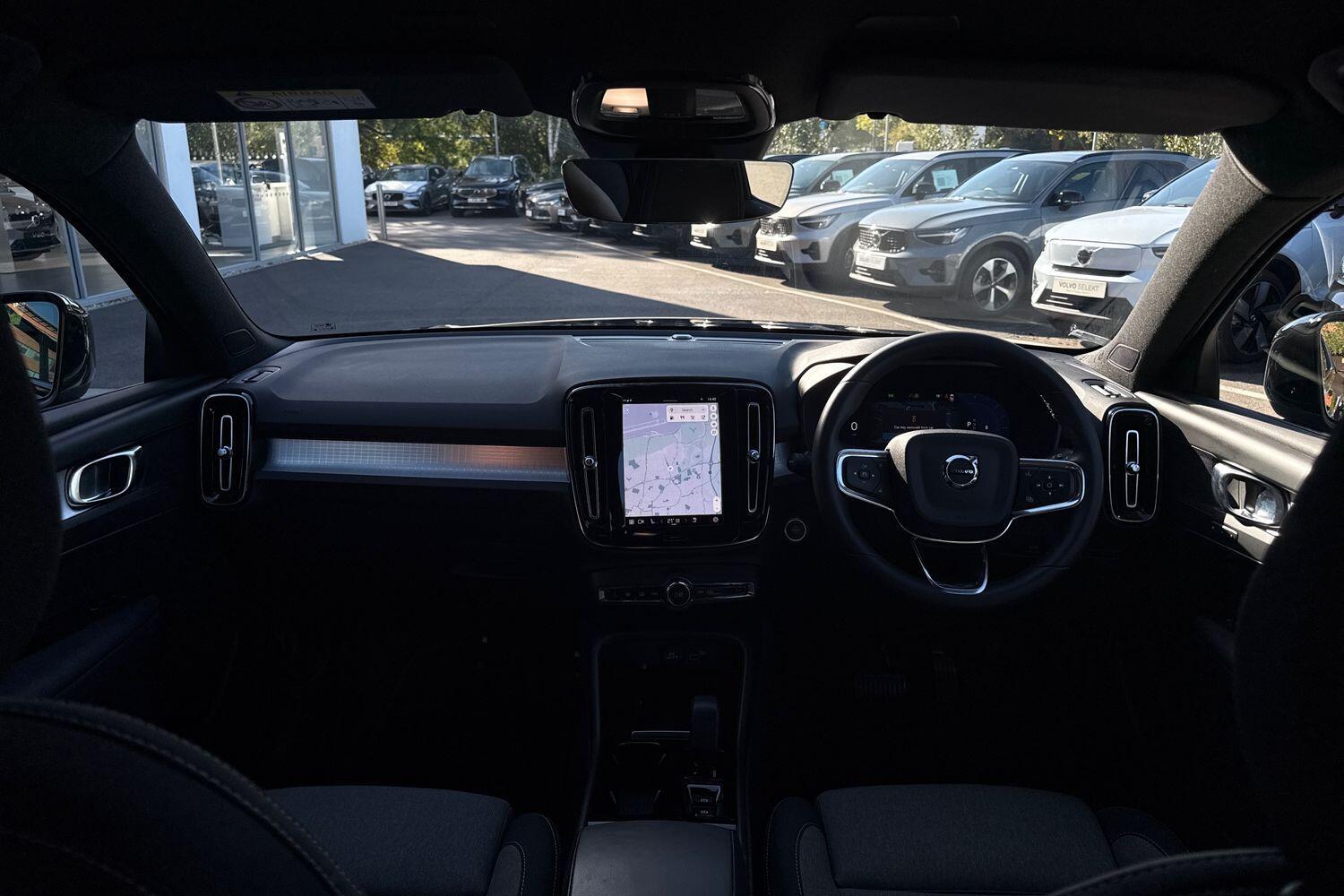 Used Volvo XC40 2023 for sale - 76260298: Photo 3