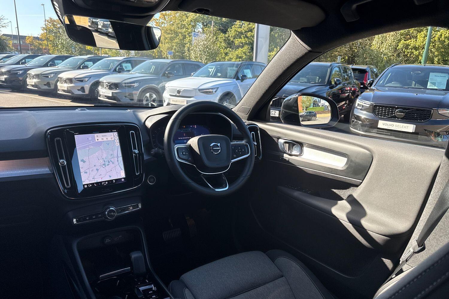 Used Volvo XC40 2023 for sale - 76260298: Photo 32