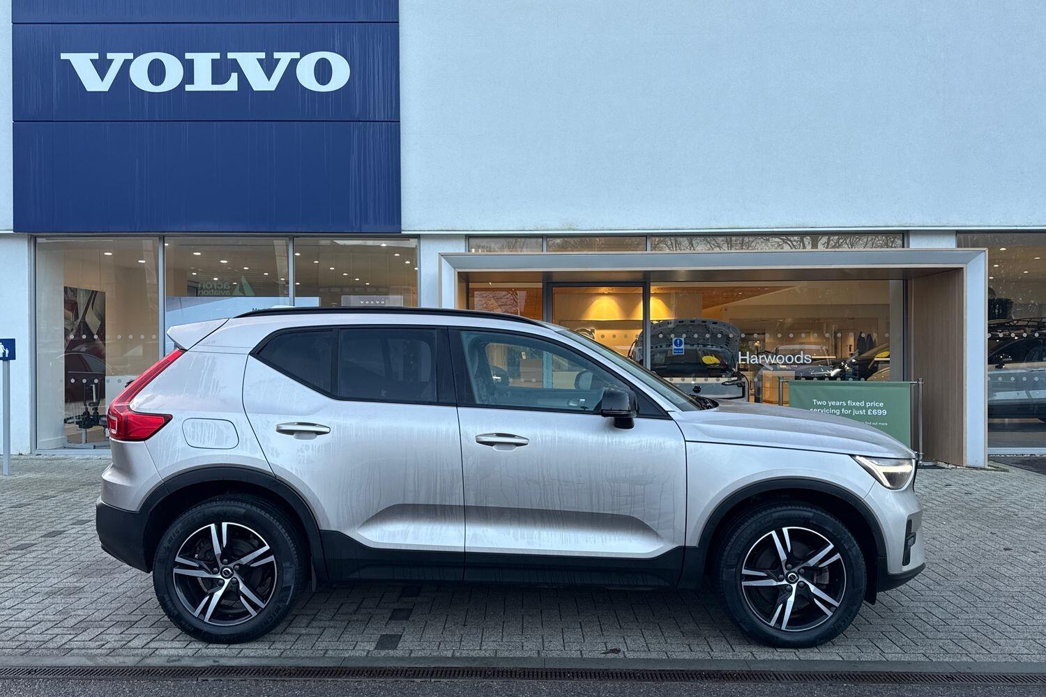 Used Volvo XC40 2022 for sale - 77377146: Photo 2
