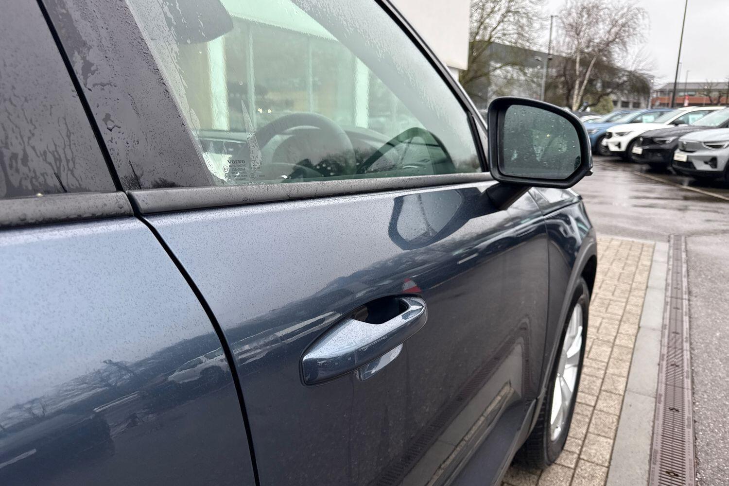 Used Volvo XC40 2021 for sale - 77468743: Photo 17