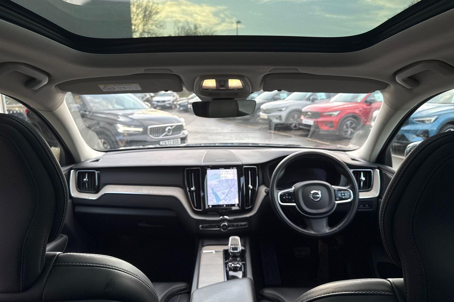 Used Volvo XC60 2022 for sale - 76824825: Photo 3