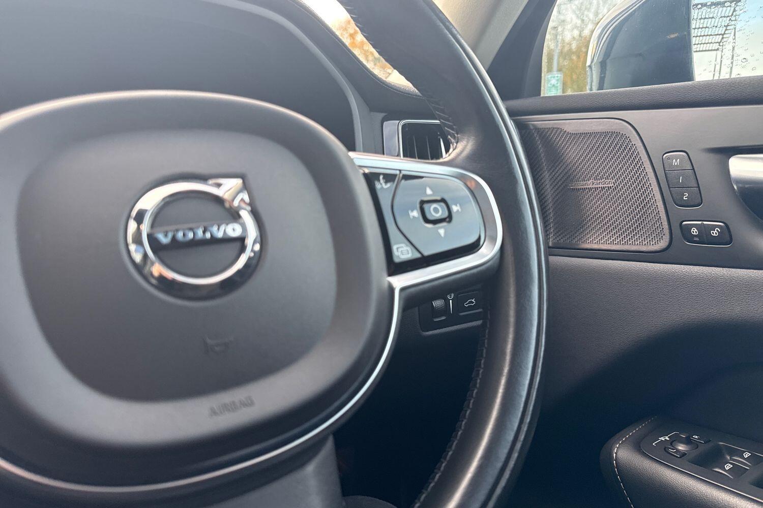 Used Volvo XC60 2022 for sale - 76824825: Photo 37