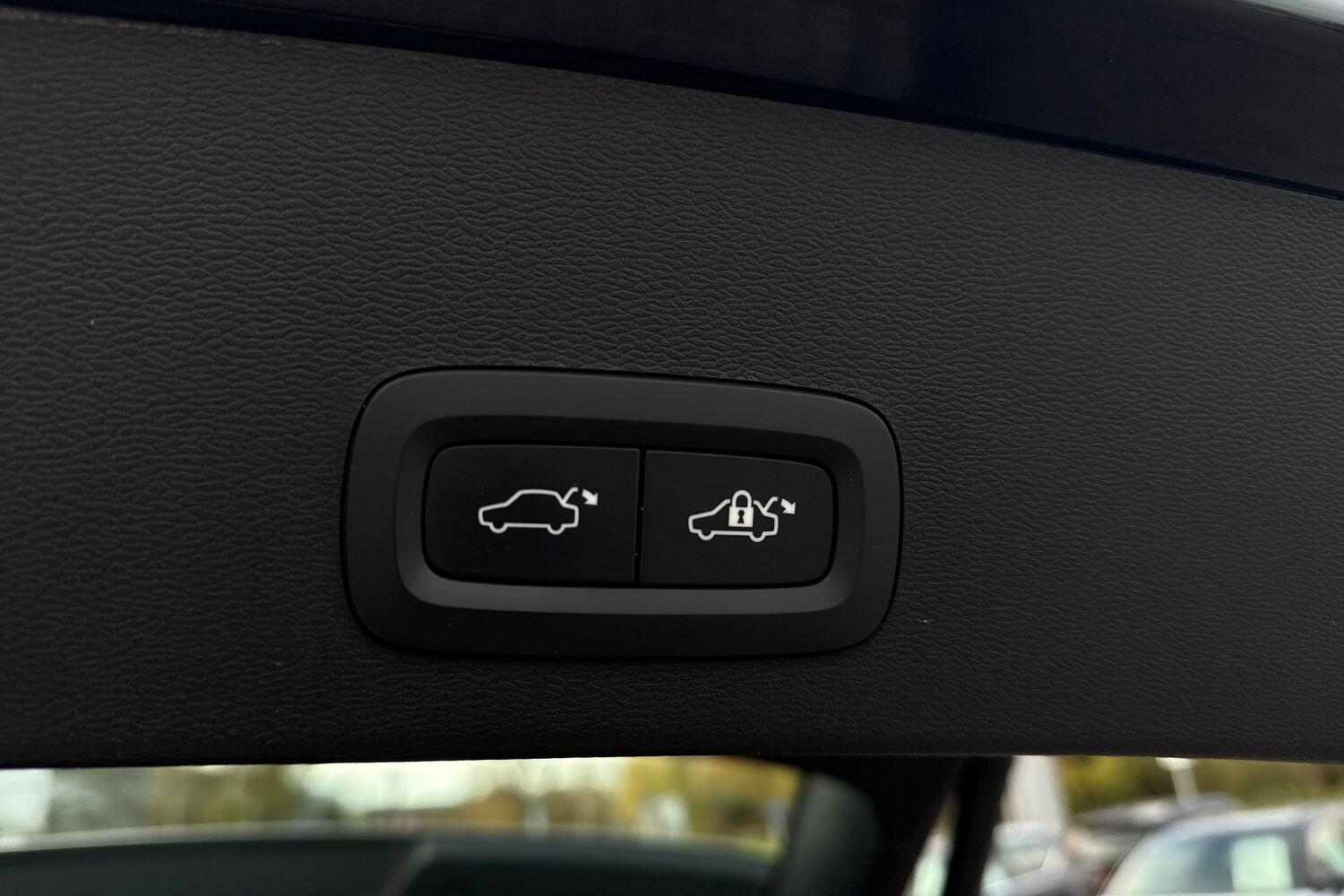 Used Volvo XC40 2023 for sale - 76644807: Photo 21