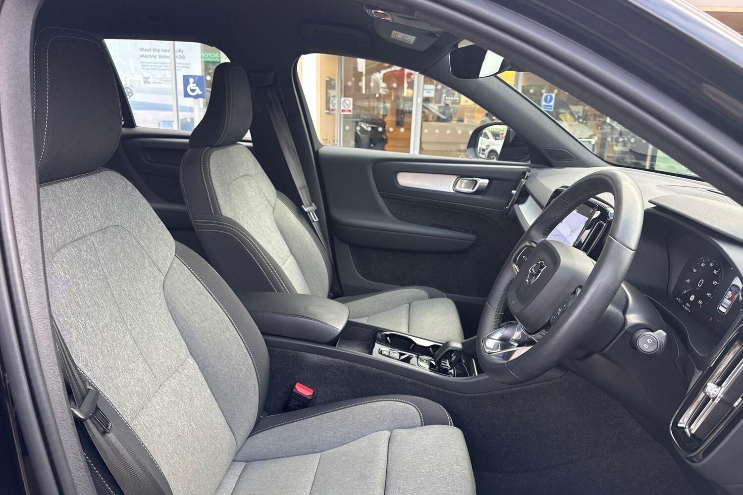 Used Volvo XC40 2023 for sale - 76644807: Photo 26