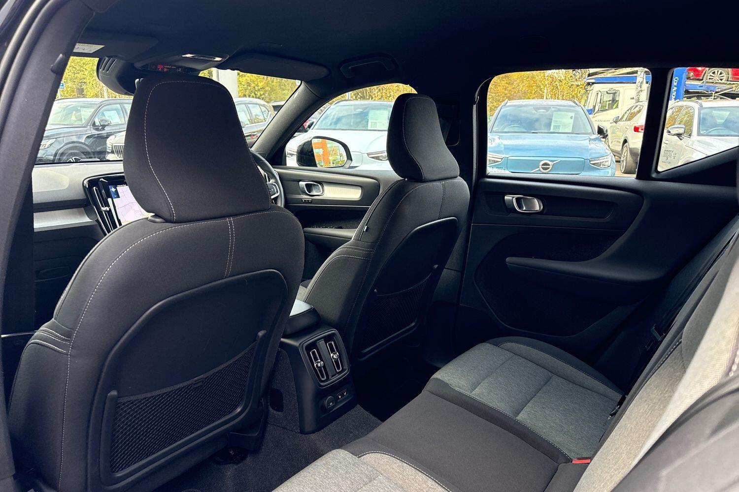 Used Volvo XC40 2023 for sale - 76644807: Photo 31