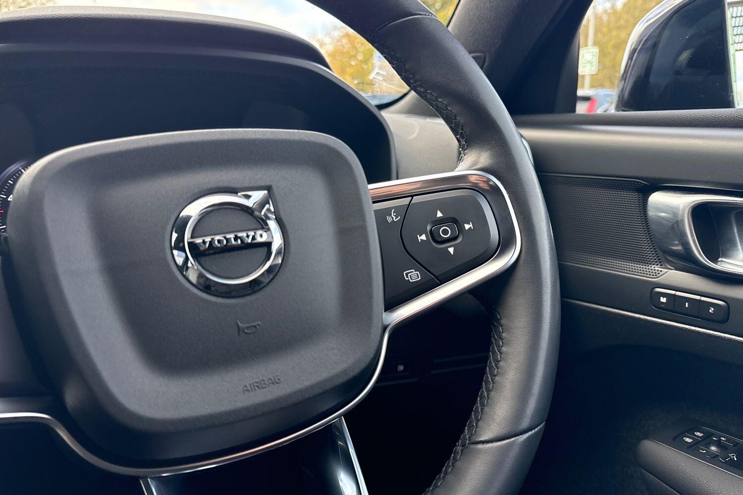 Used Volvo XC40 2023 for sale - 76644807: Photo 37