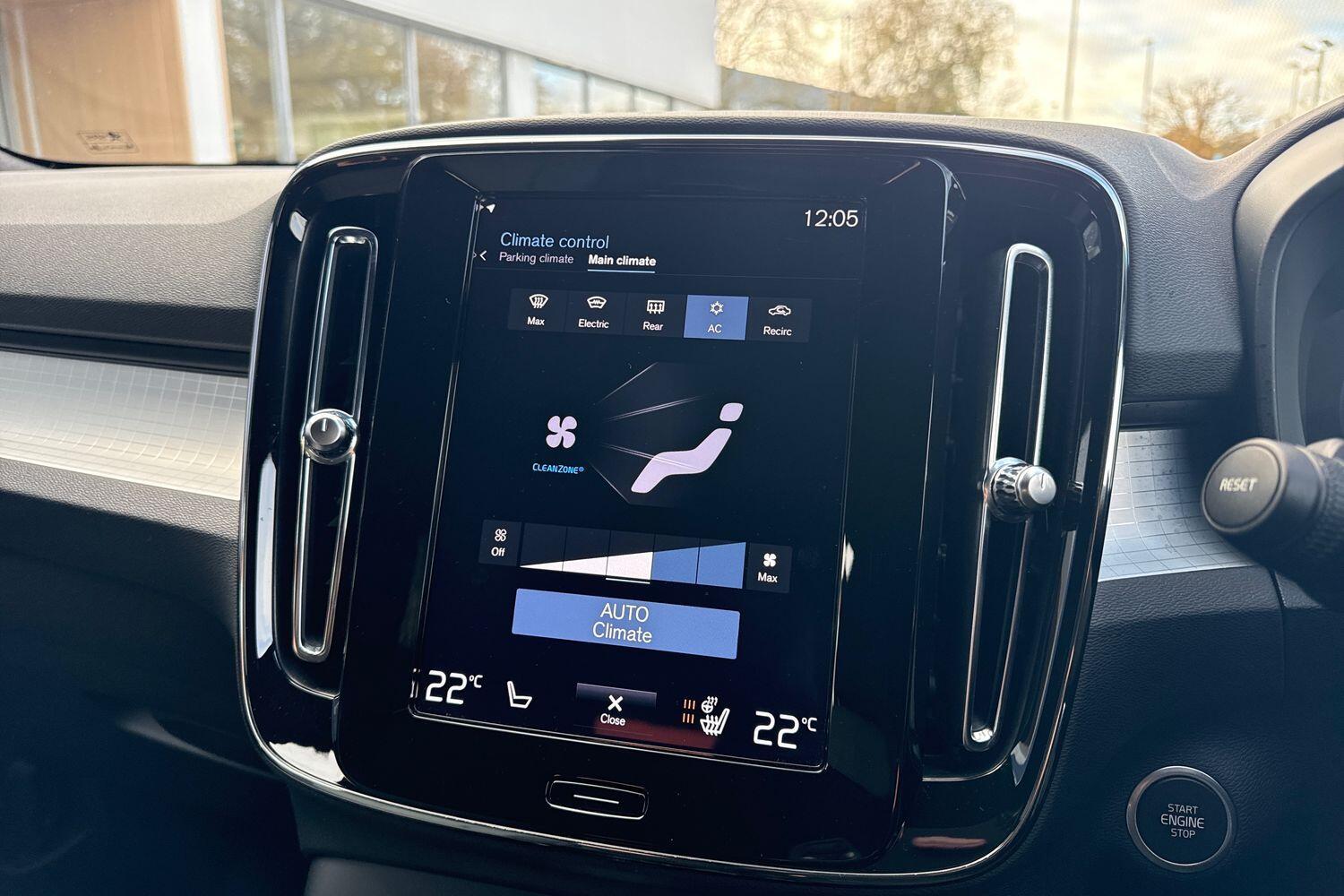 Used Volvo XC40 2023 for sale - 76644807: Photo 39