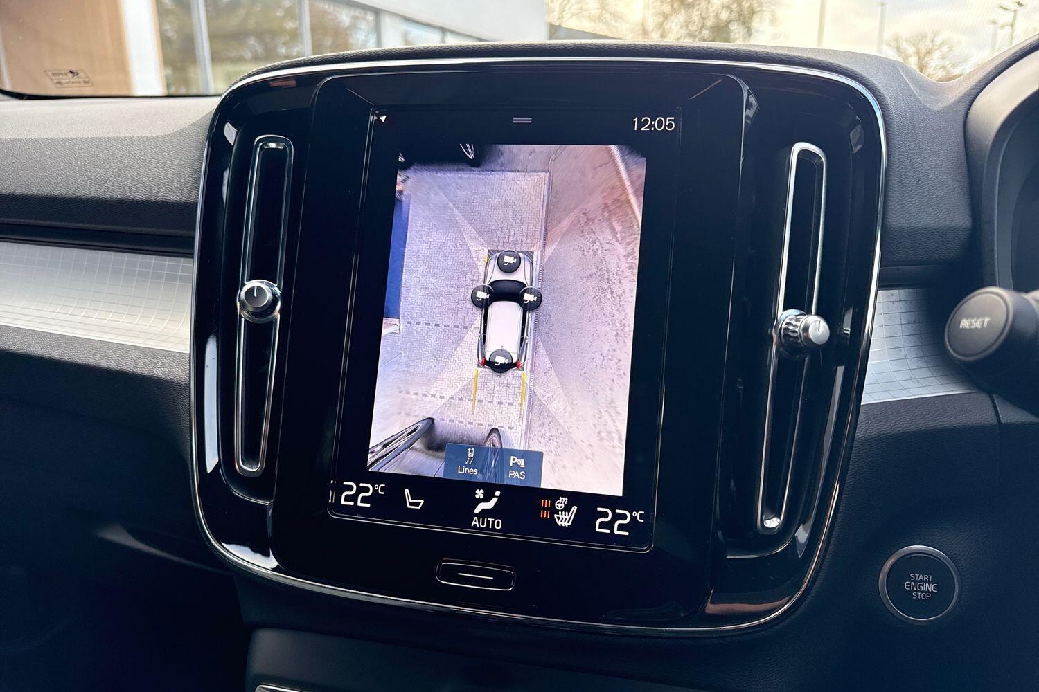 Used Volvo XC40 2023 for sale - 76644807: Photo 4