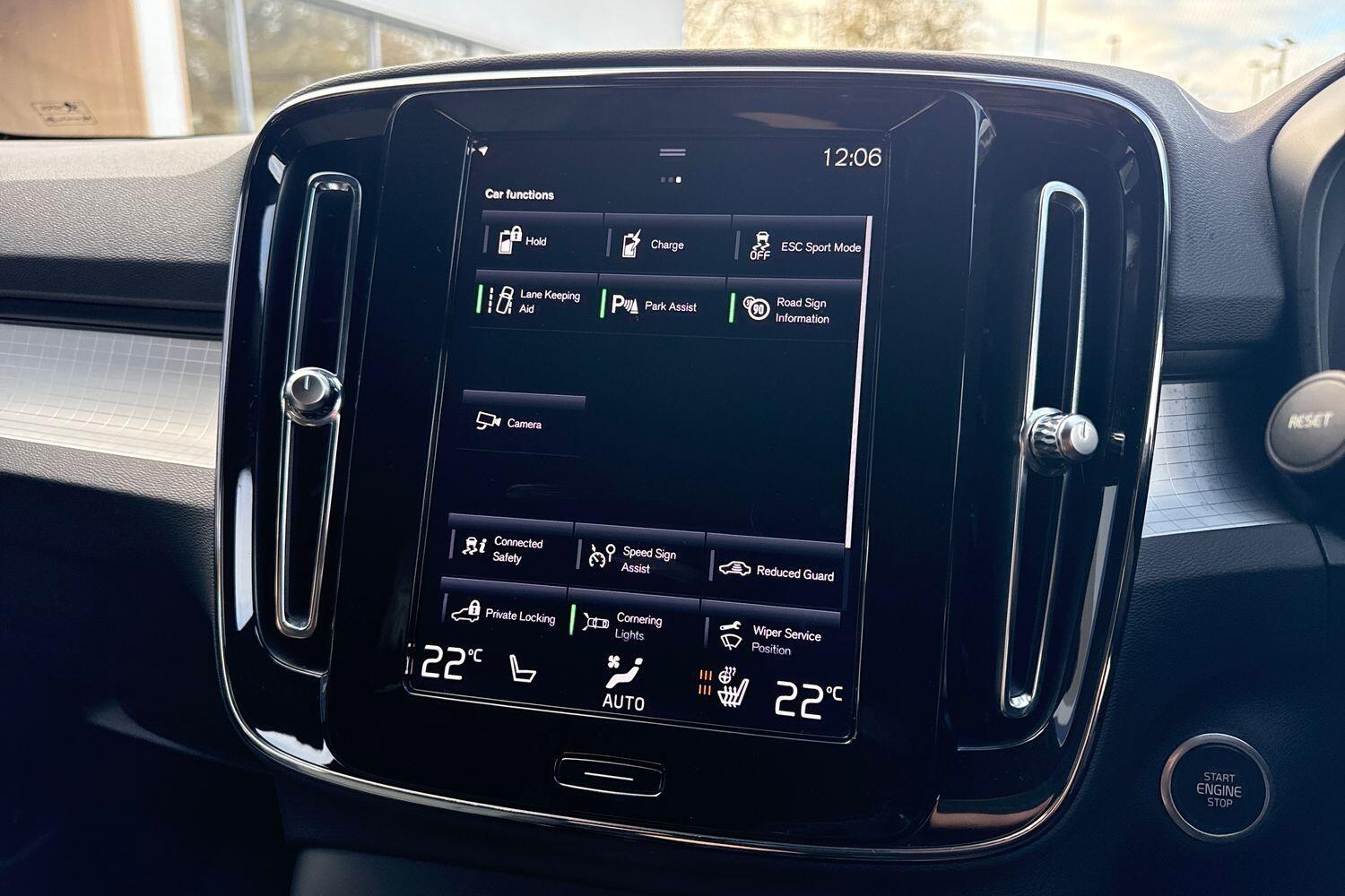 Used Volvo XC40 2023 for sale - 76644807: Photo 42