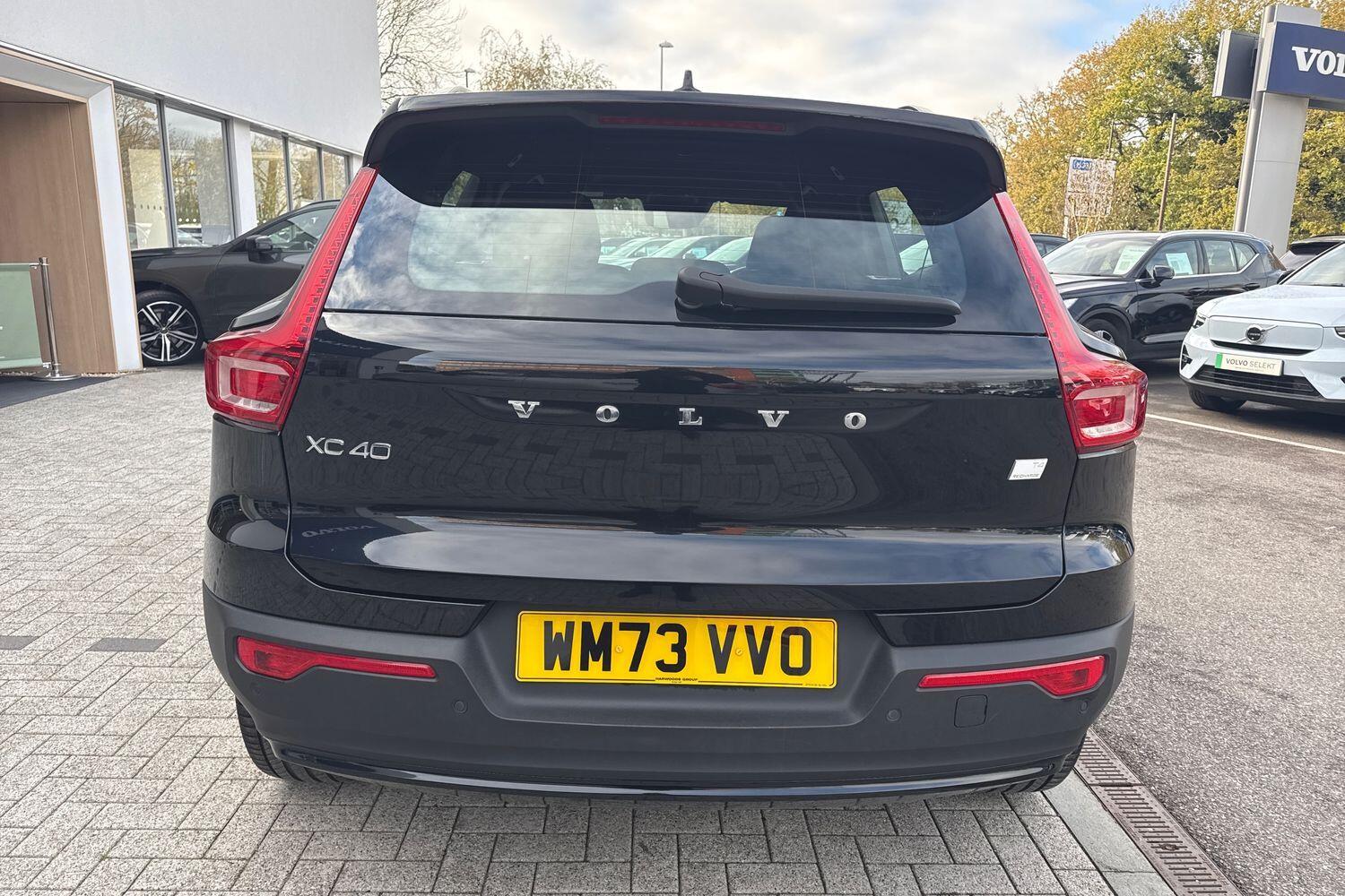Used Volvo XC40 2023 for sale - 76644807: Photo 9