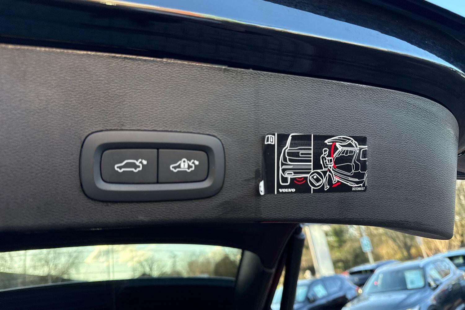 Used Volvo XC40 for sale - 77468742: Photo 21