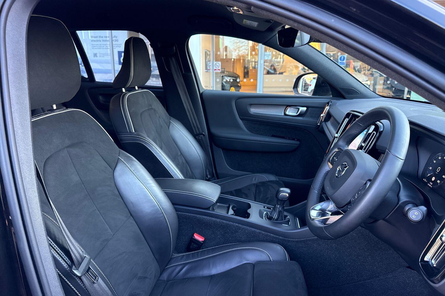 Used Volvo XC40 for sale - 77468742: Photo 26