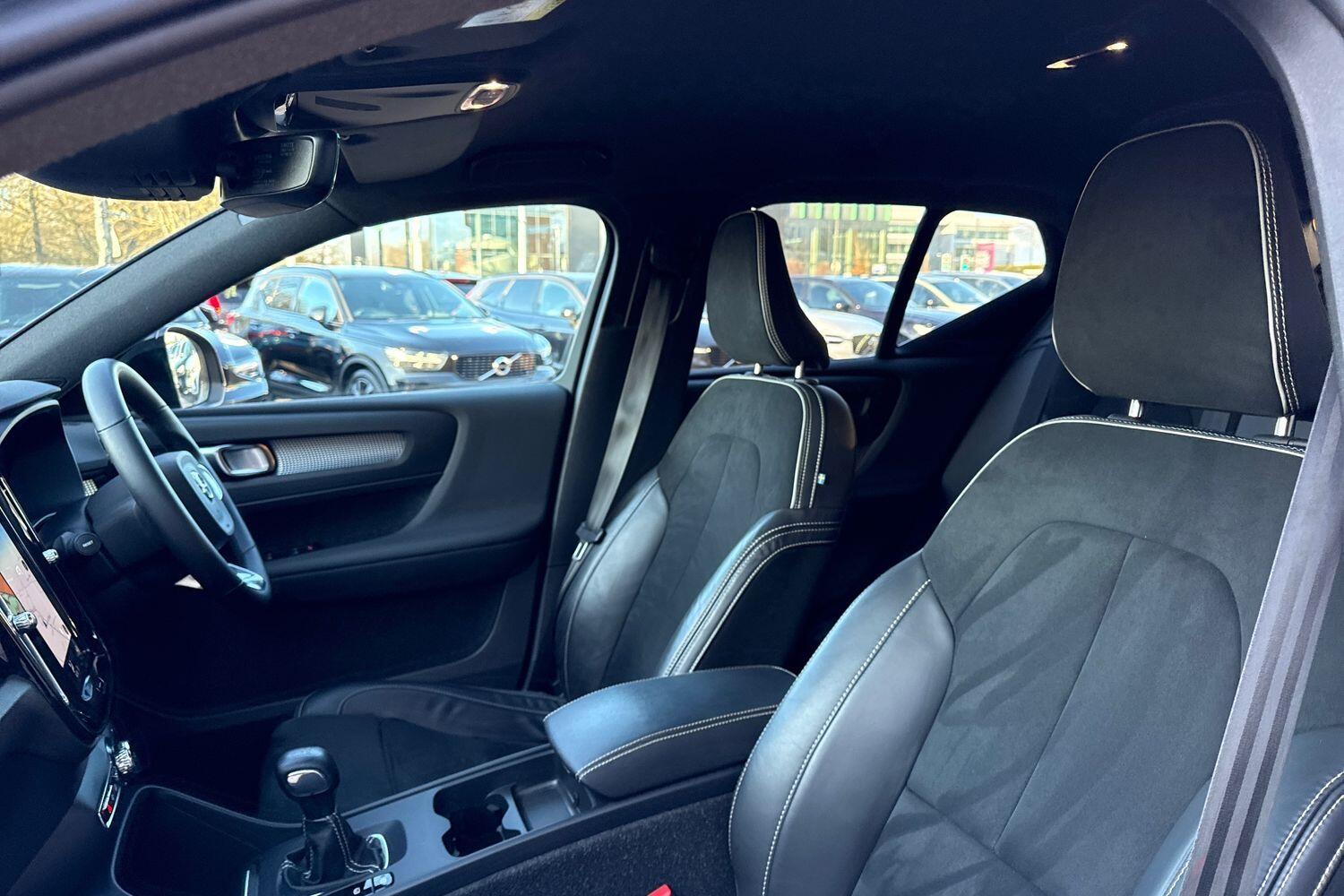 Used Volvo XC40 for sale - 77468742: Photo 28