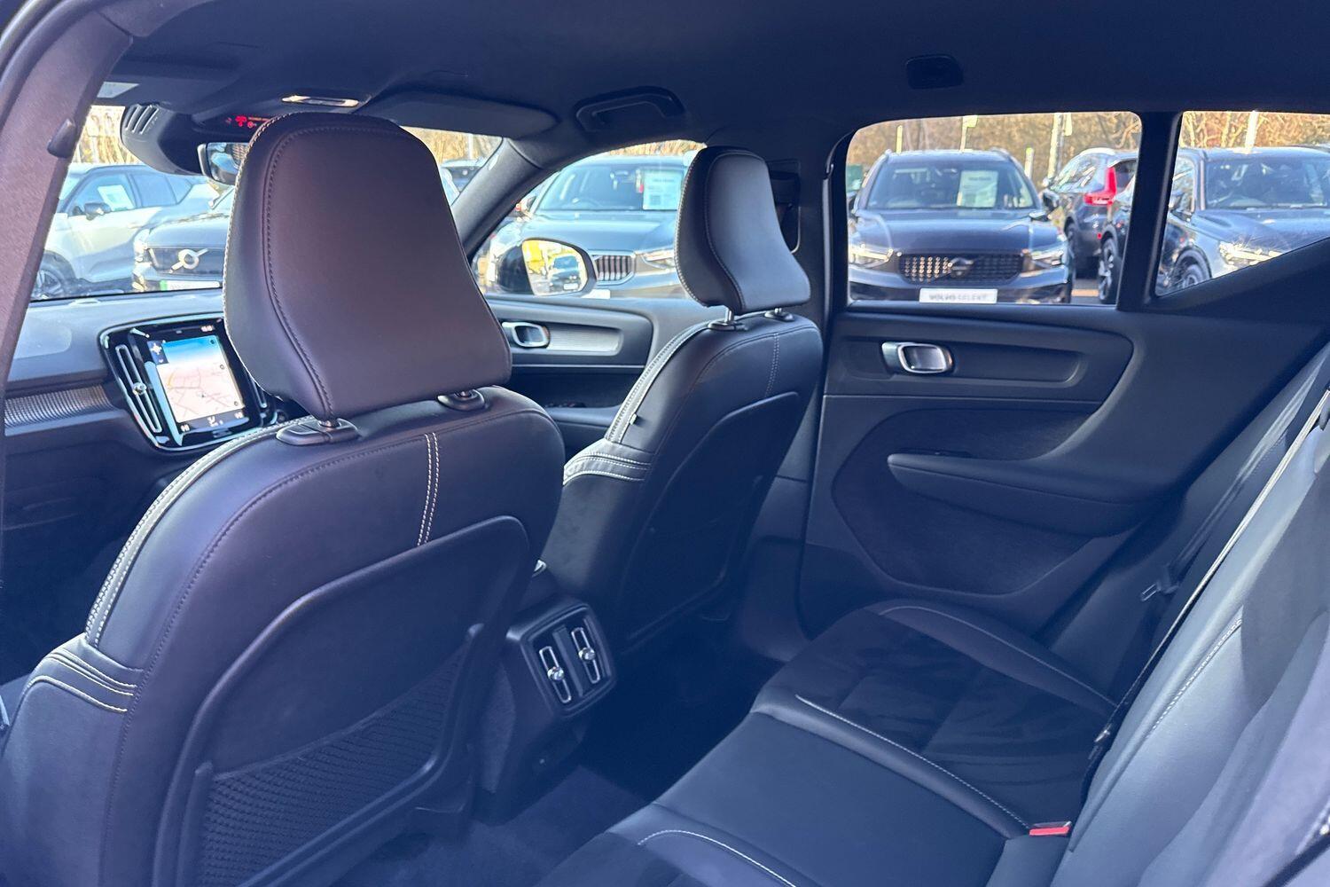 Used Volvo XC40 for sale - 77468742: Photo 31