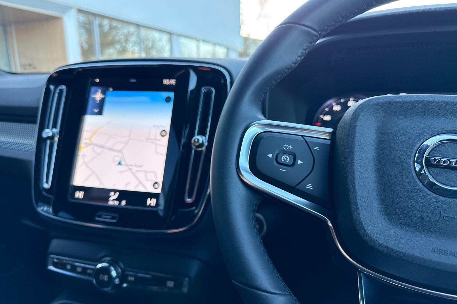 Used Volvo XC40 for sale - 77468742: Photo 36