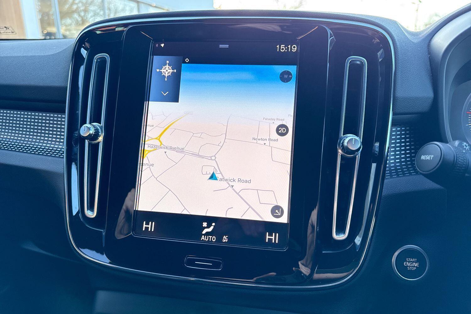 Used Volvo XC40 for sale - 77468742: Photo 5