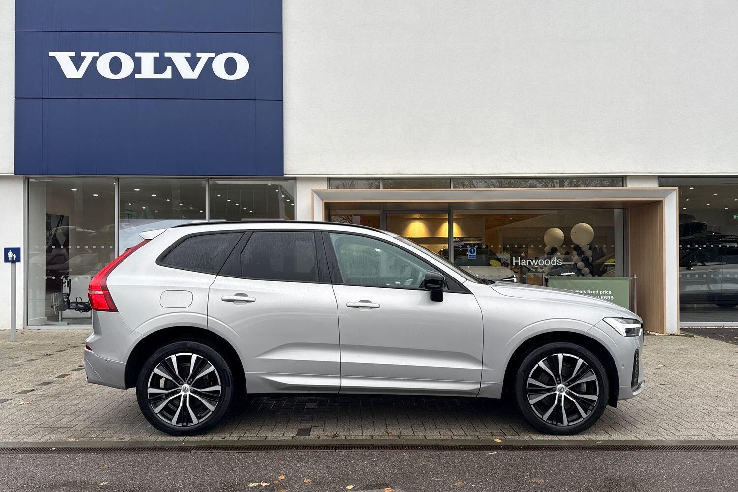 Used Volvo XC60 2022 for sale - 76772191: Photo 2