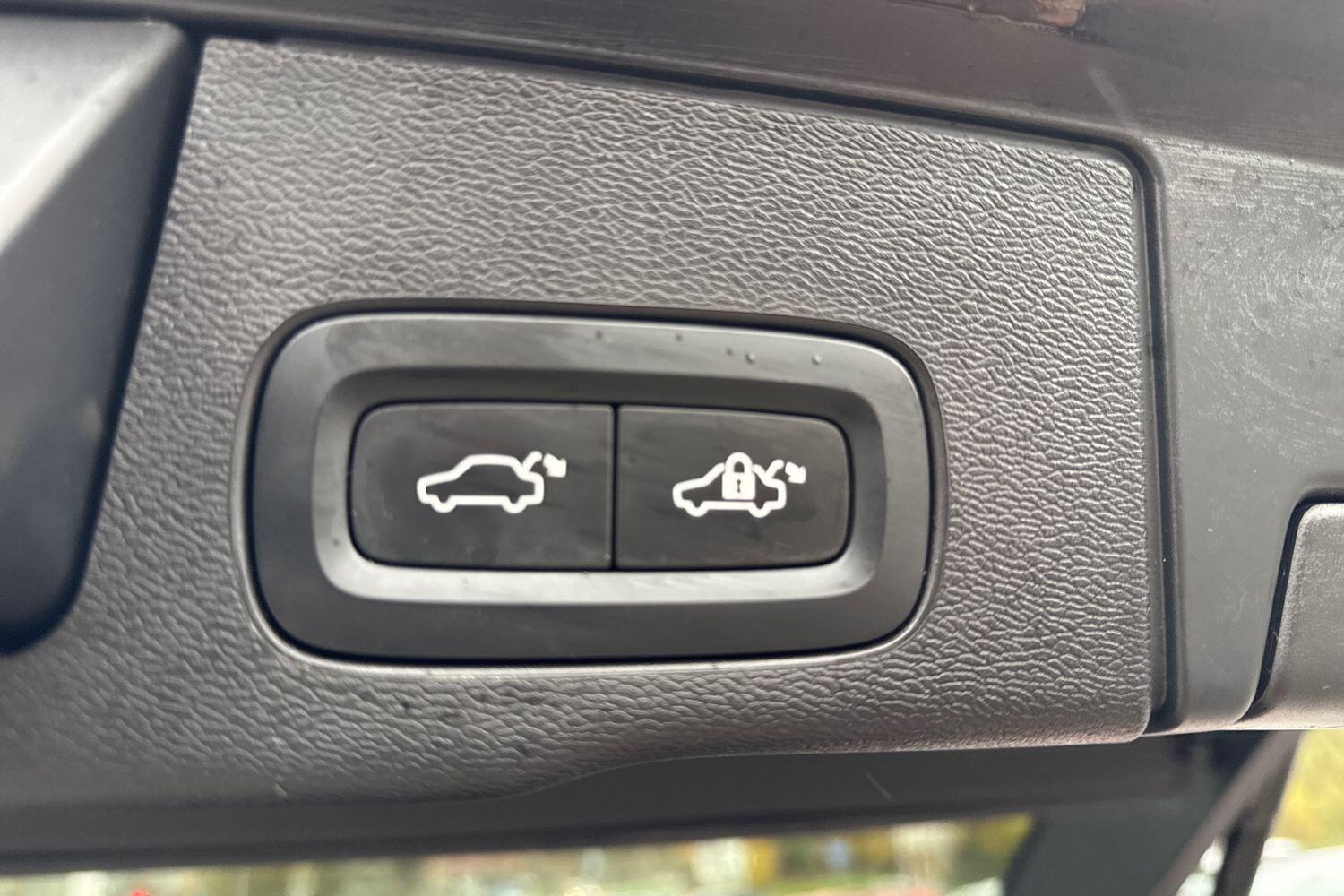 Used Volvo XC60 2022 for sale - 76772191: Photo 21