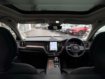 Used Volvo XC60 2022 for sale - 76772191: Photo