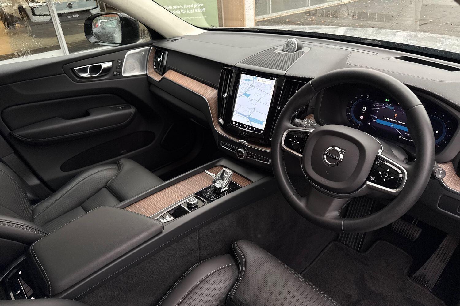 Used Volvo XC60 2022 for sale - 76772191: Photo 6