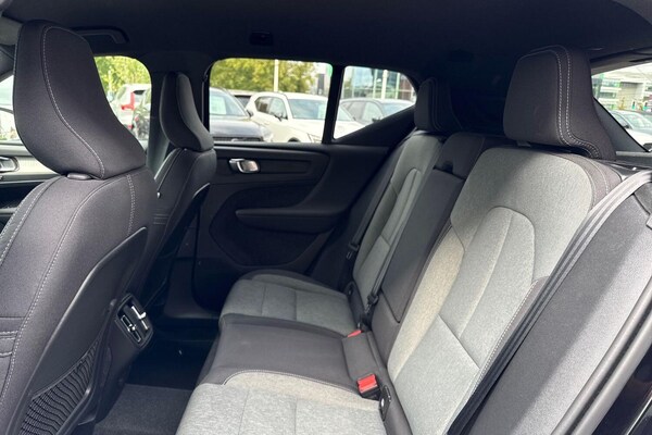 Used Volvo XC40 2023 for sale - 76179528: Photo 29