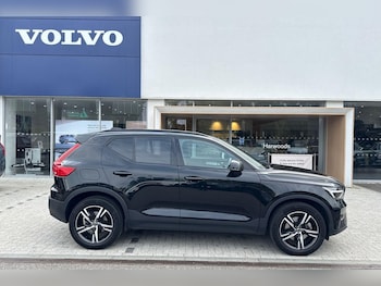 Used Volvo XC40 2023 for sale - 76179528: Photo 2