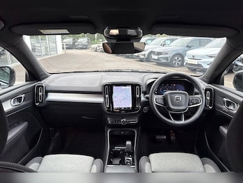 Used Volvo XC40 2023 for sale - 76179528: Photo 3