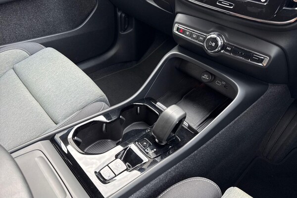 Used Volvo XC40 2023 for sale - 76179528: Photo 43