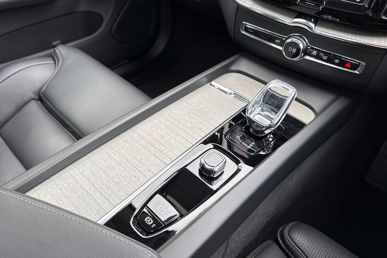 Used Volvo XC60 2025 for sale - 76457562: Photo 44