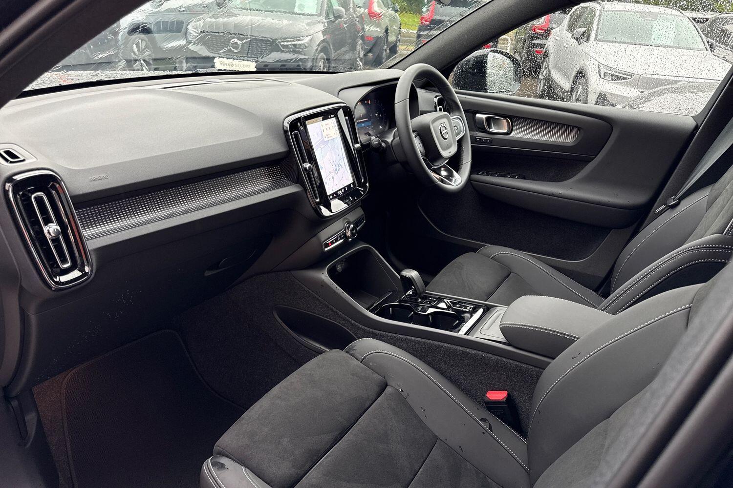 Used Volvo XC40 2025 for sale - 76174835: Photo 26