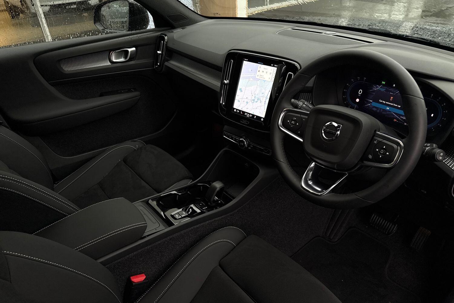 Used Volvo XC40 2025 for sale - 76174835: Photo 5