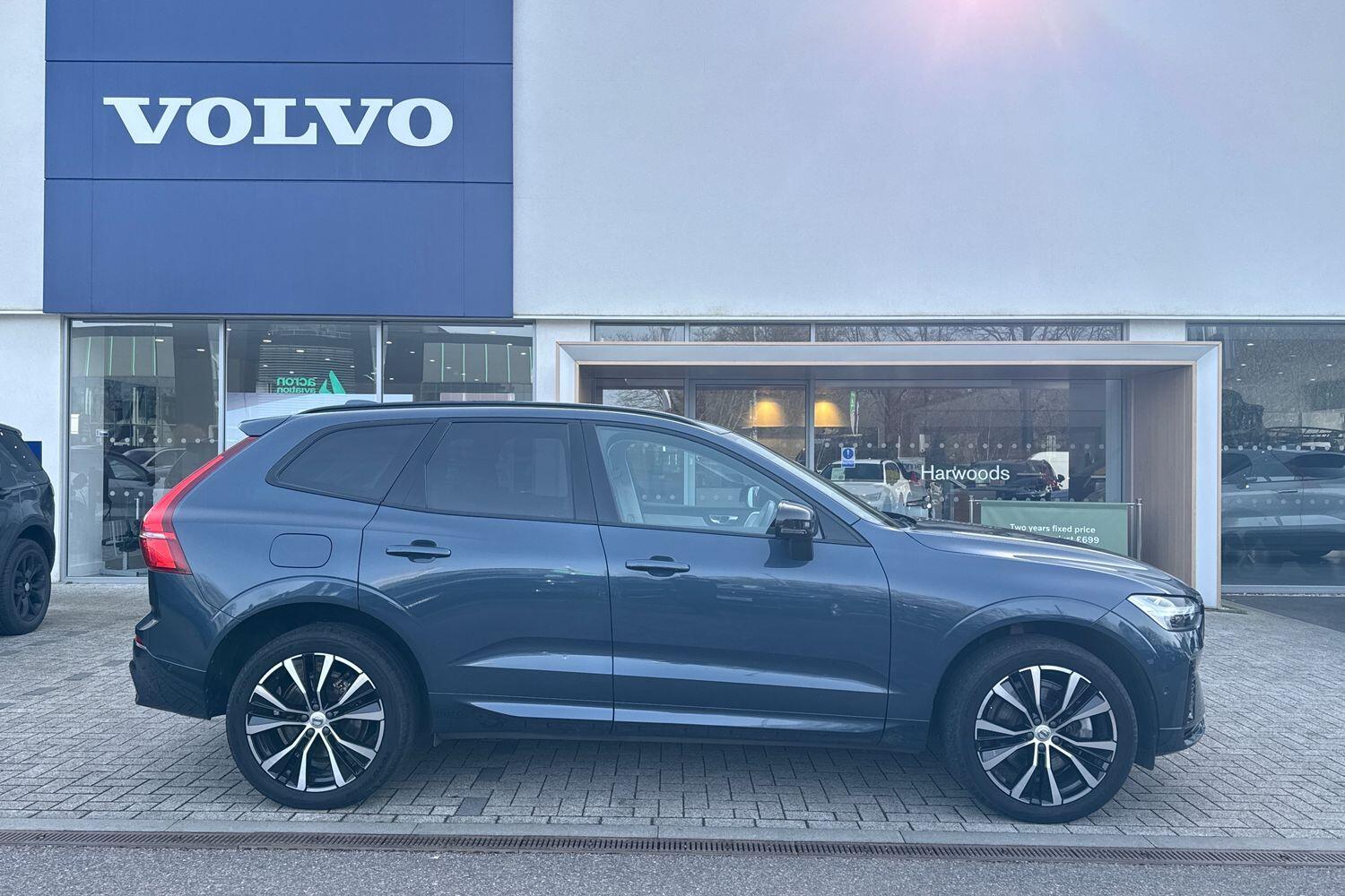 Used Volvo XC60 2022 for sale - 77657861: Photo 2