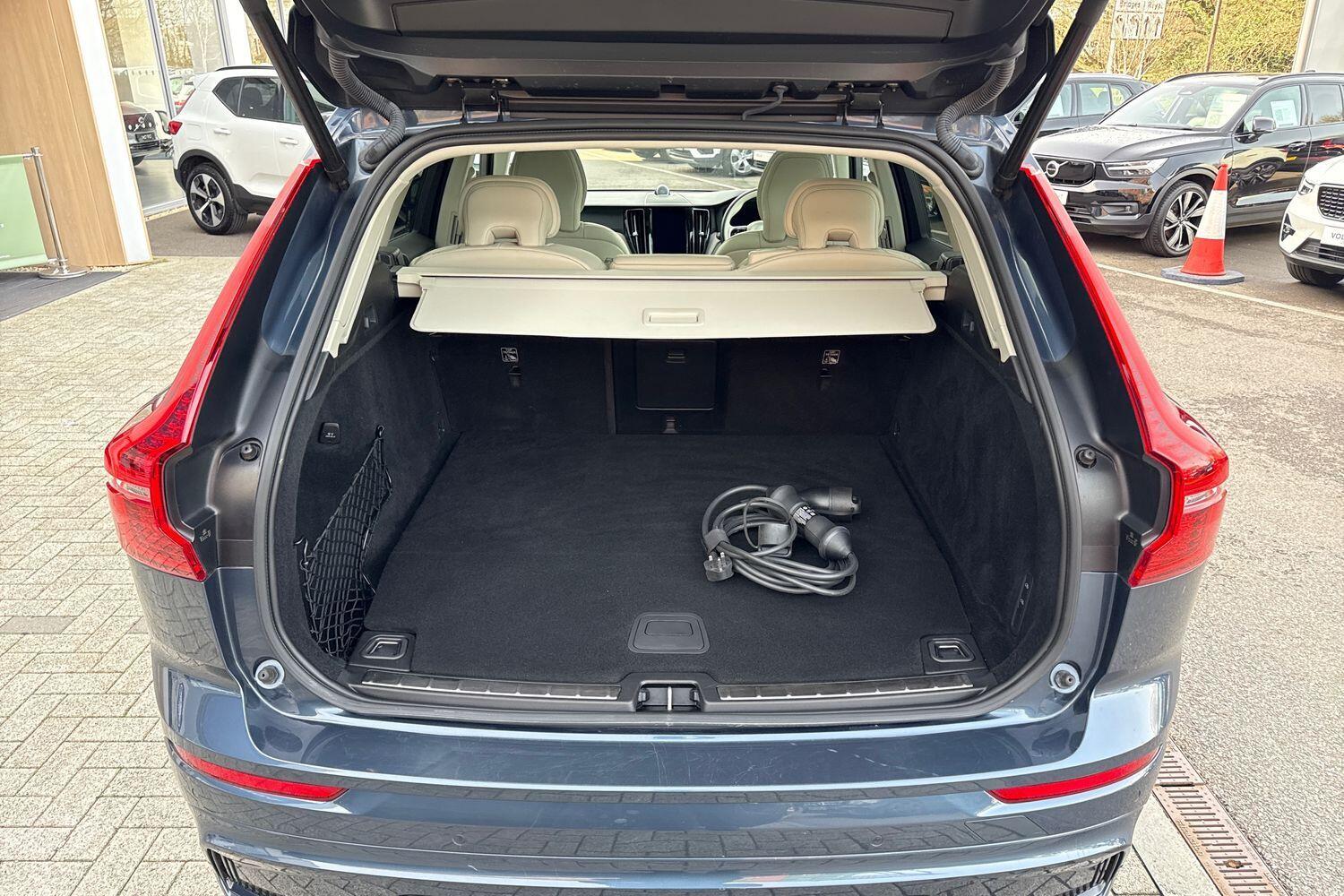 Used Volvo XC60 2022 for sale - 77657861: Photo 20