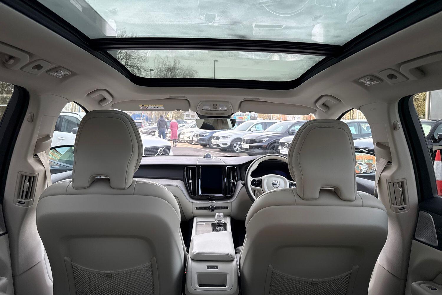 Used Volvo XC60 2022 for sale - 77657861: Photo 22