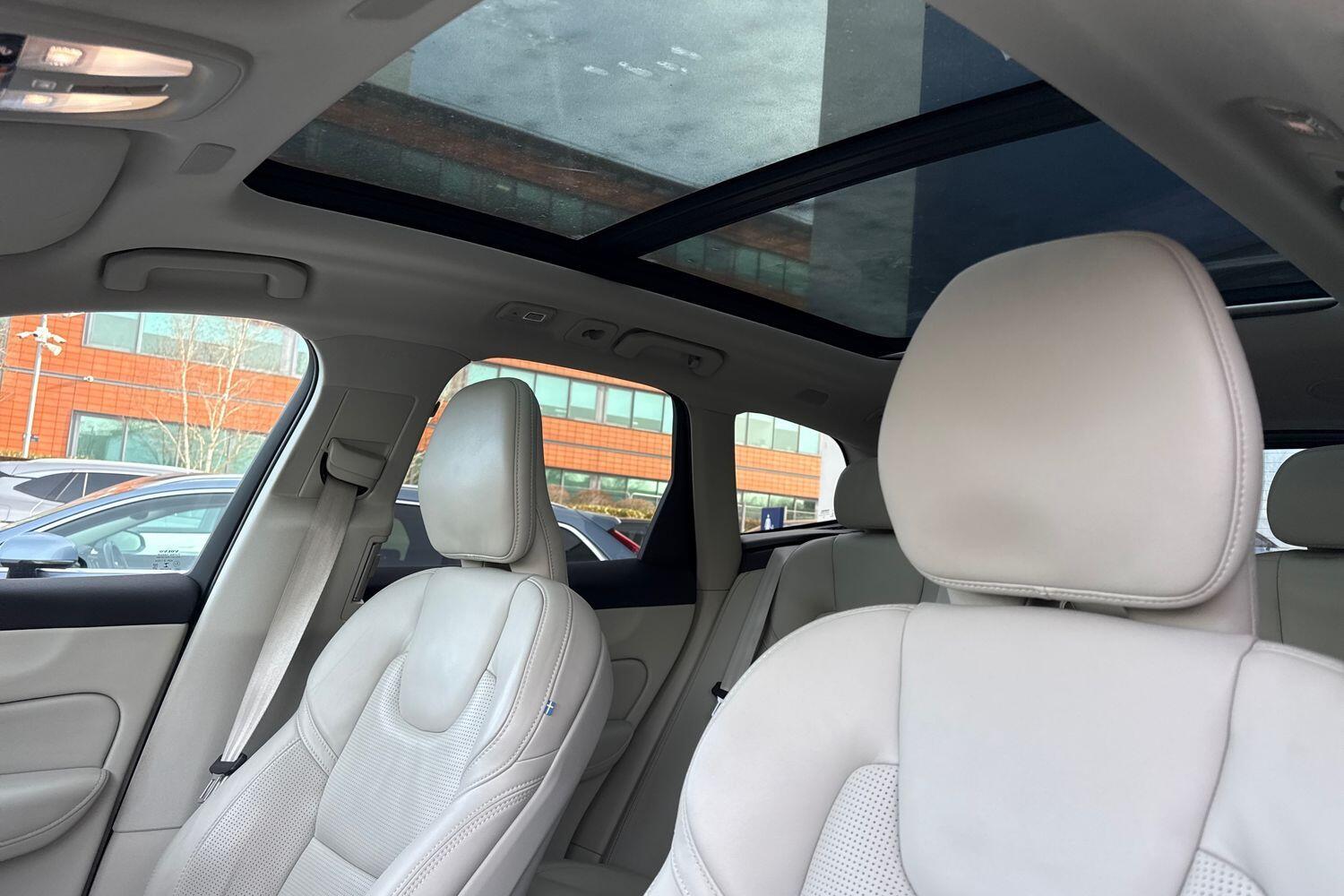 Used Volvo XC60 2022 for sale - 77657861: Photo 29