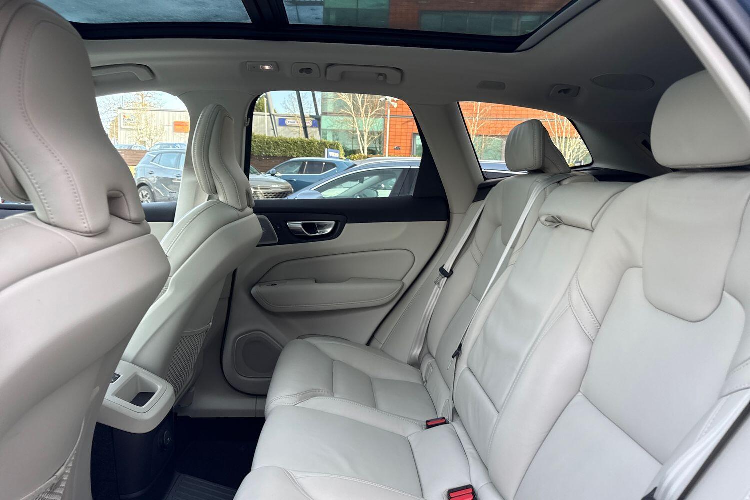 Used Volvo XC60 2022 for sale - 77657861: Photo 30