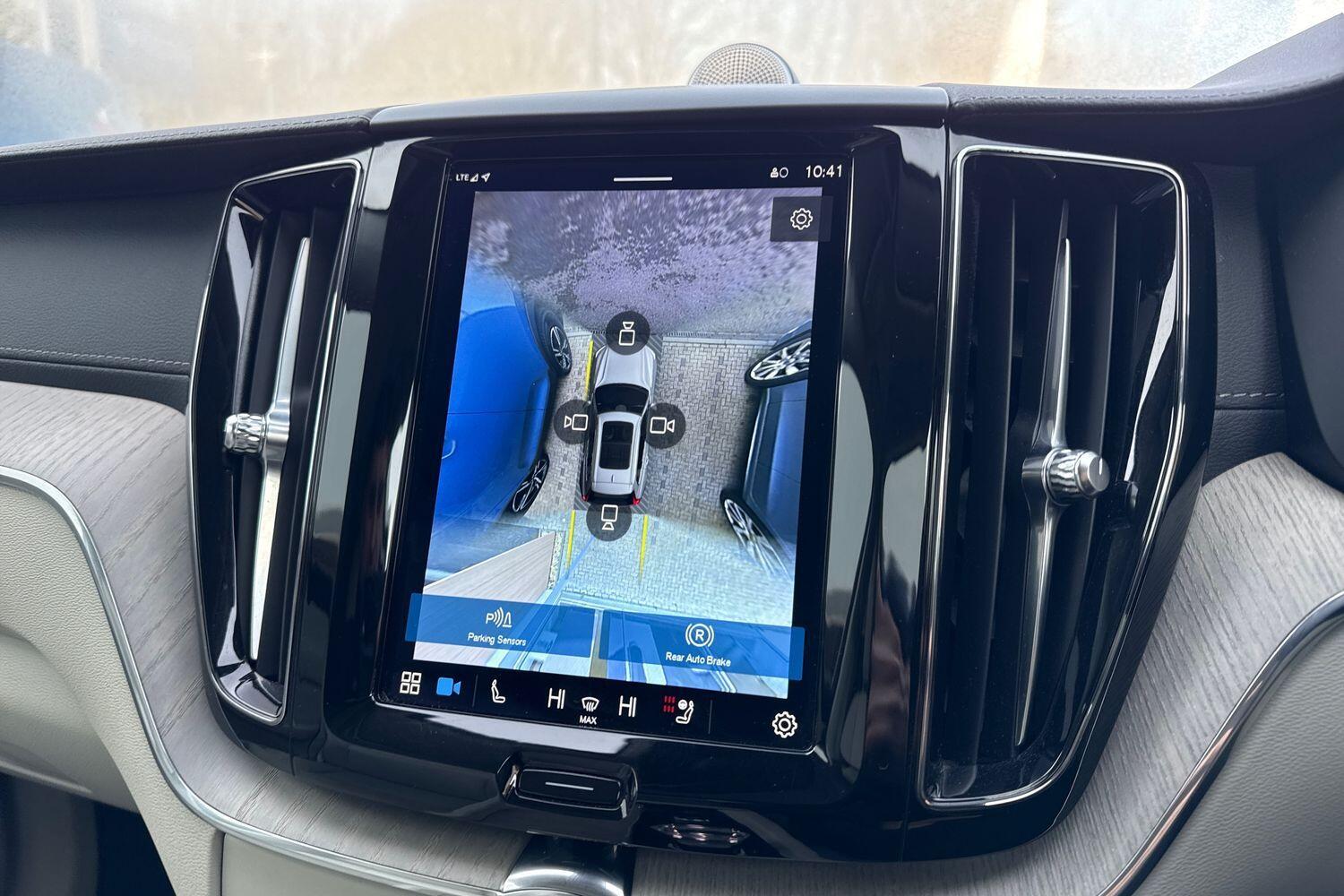 Used Volvo XC60 2022 for sale - 77657861: Photo 4