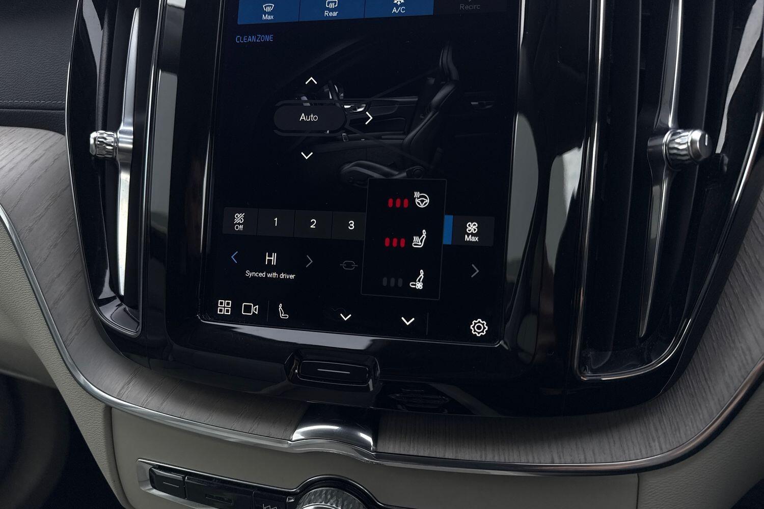 Used Volvo XC60 2022 for sale - 77657861: Photo 40