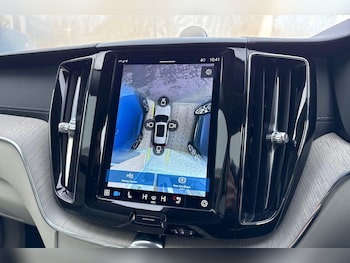 Used Volvo XC60 2022 for sale - 77657861: Photo