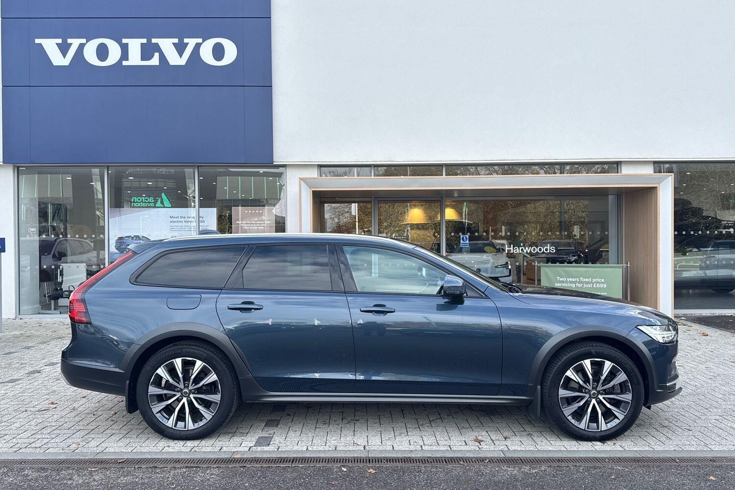 Used Volvo V90 2021 for sale - 76573784: Photo 2