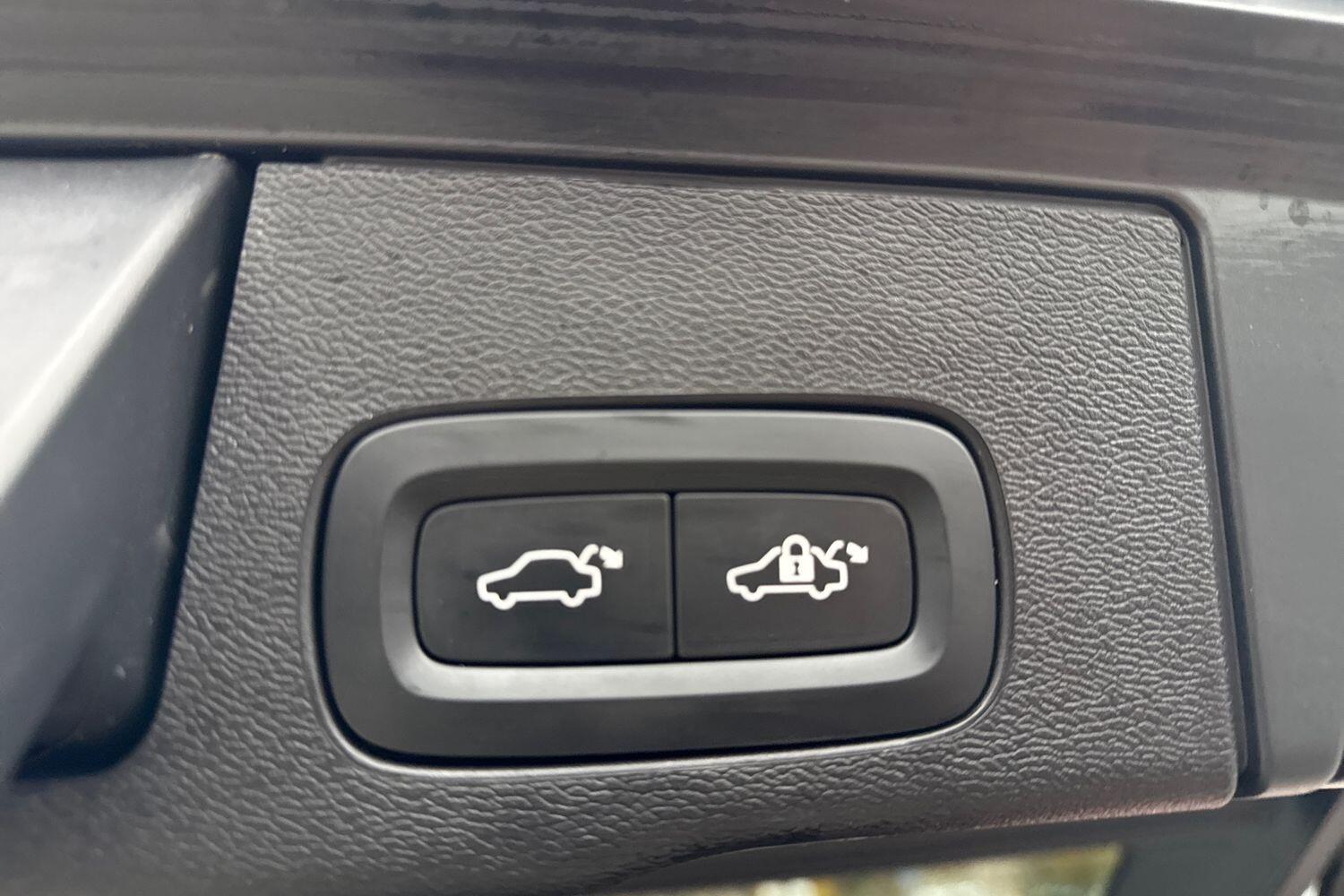 Used Volvo XC60 2022 for sale - 76781634: Photo 21