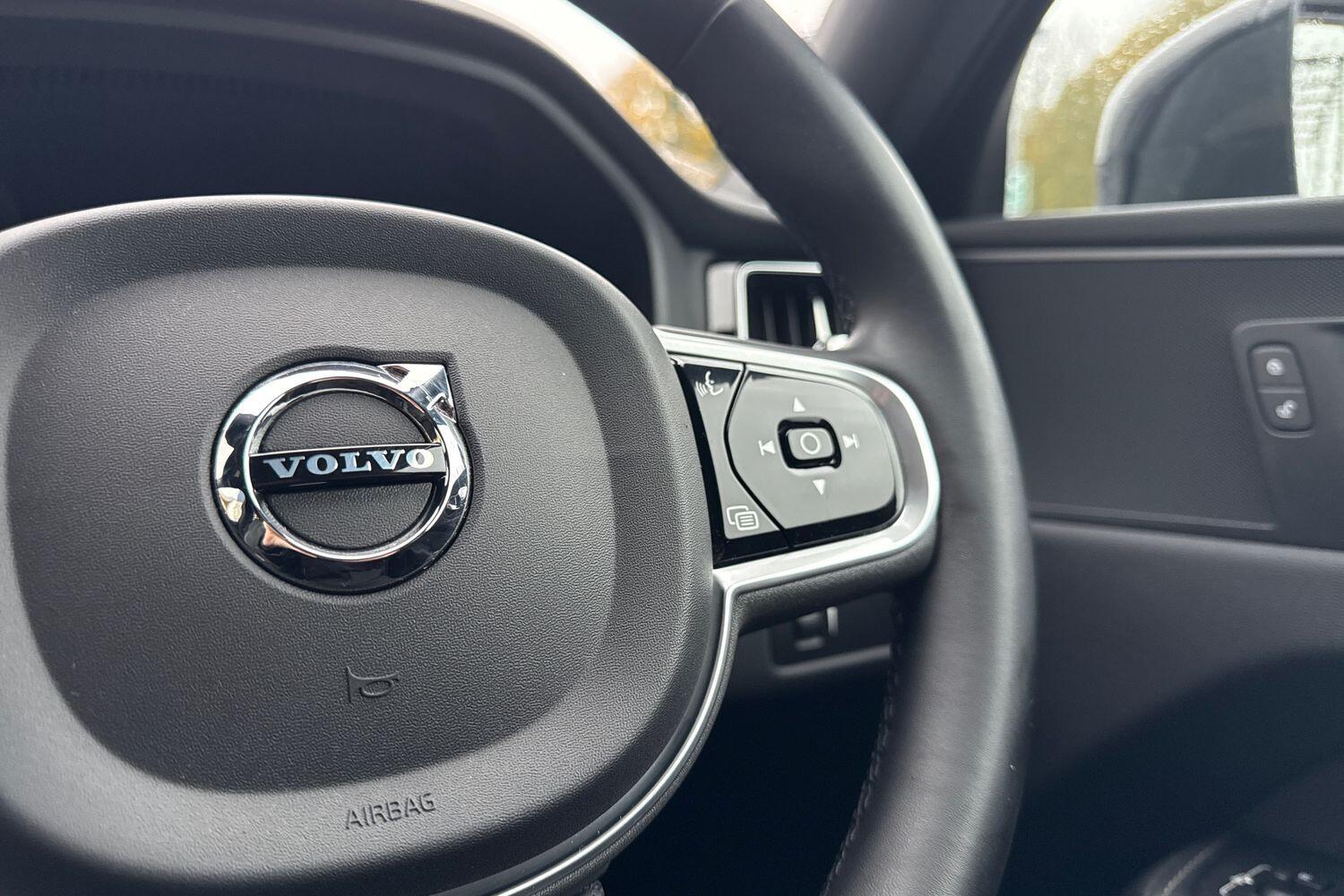 Used Volvo XC60 2022 for sale - 76781634: Photo 37