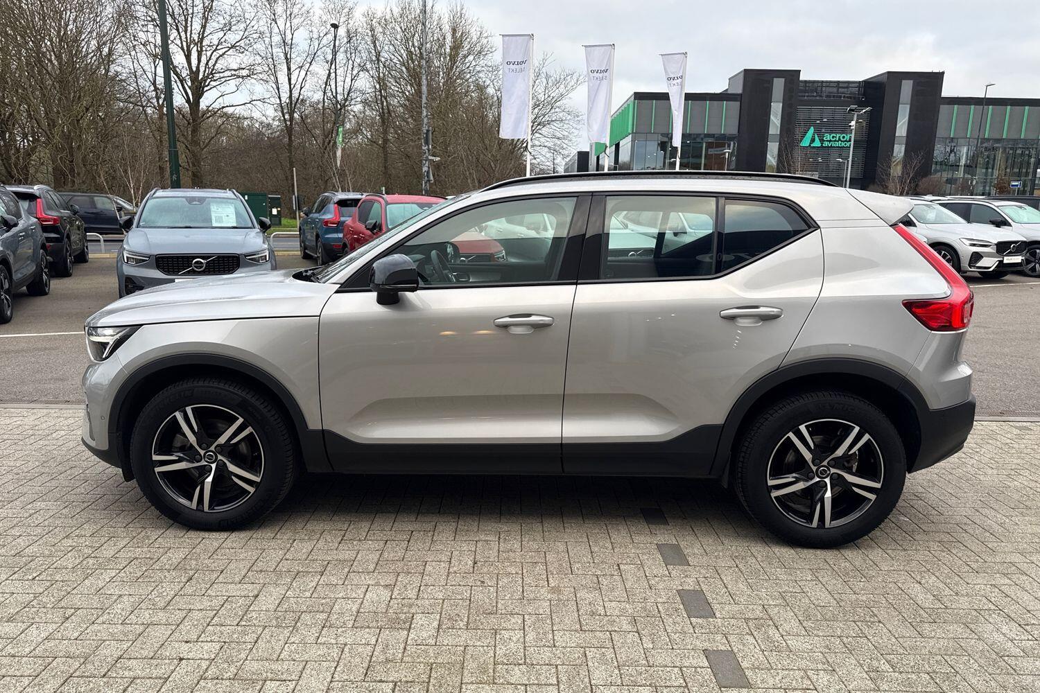 Used Volvo XC40 2023 for sale - 77067126: Photo 11