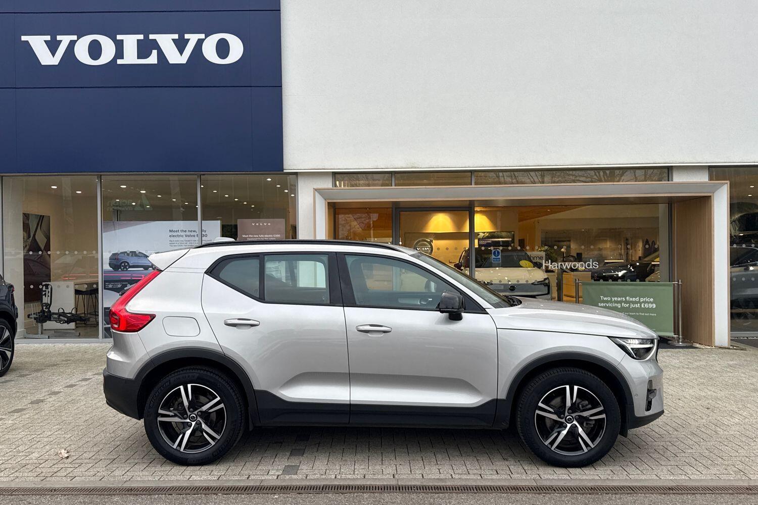 Used Volvo XC40 2023 for sale - 77067126: Photo 2