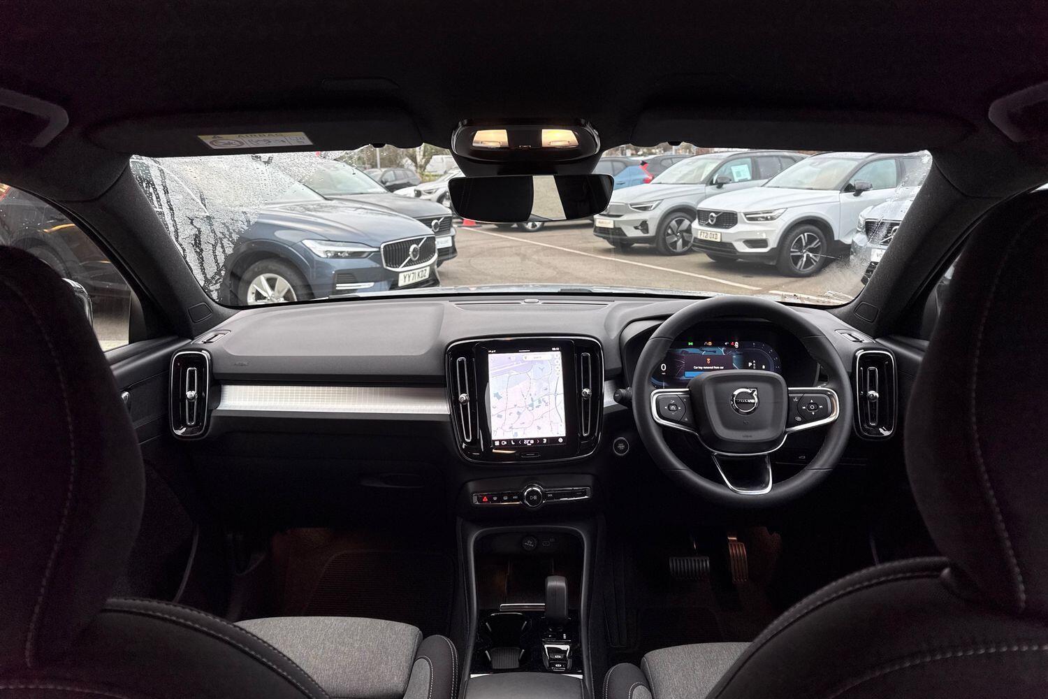 Used Volvo XC40 2023 for sale - 77067126: Photo 3