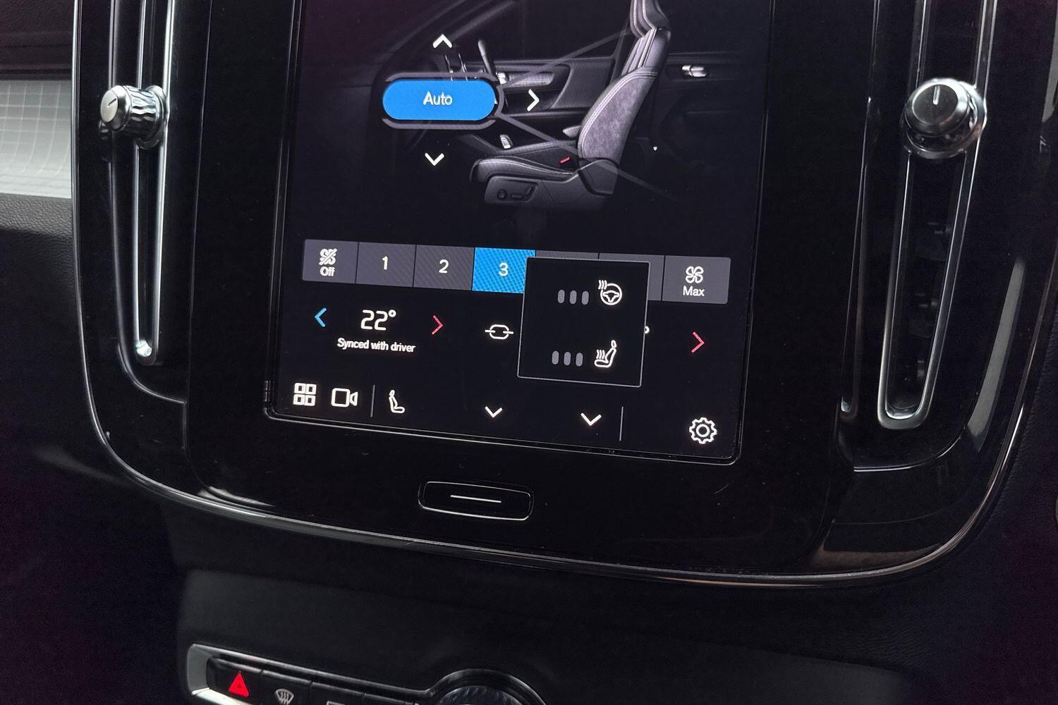 Used Volvo XC40 2023 for sale - 77067126: Photo 40