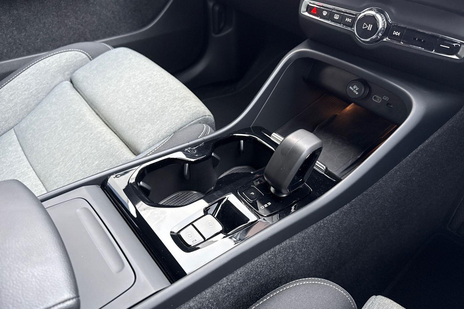 Used Volvo XC40 2023 for sale - 77067126: Photo 43