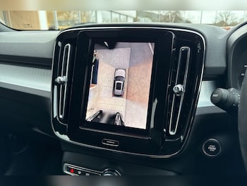 Used Volvo XC40 2023 for sale - 77067126: Photo